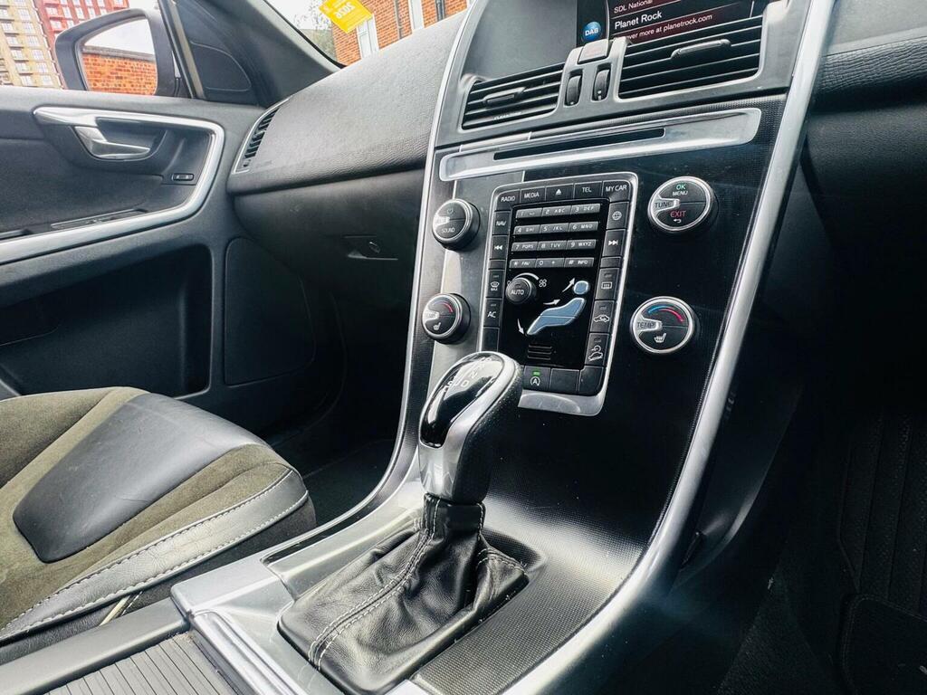 Volvo XC60 D4 Momentum Blue #25