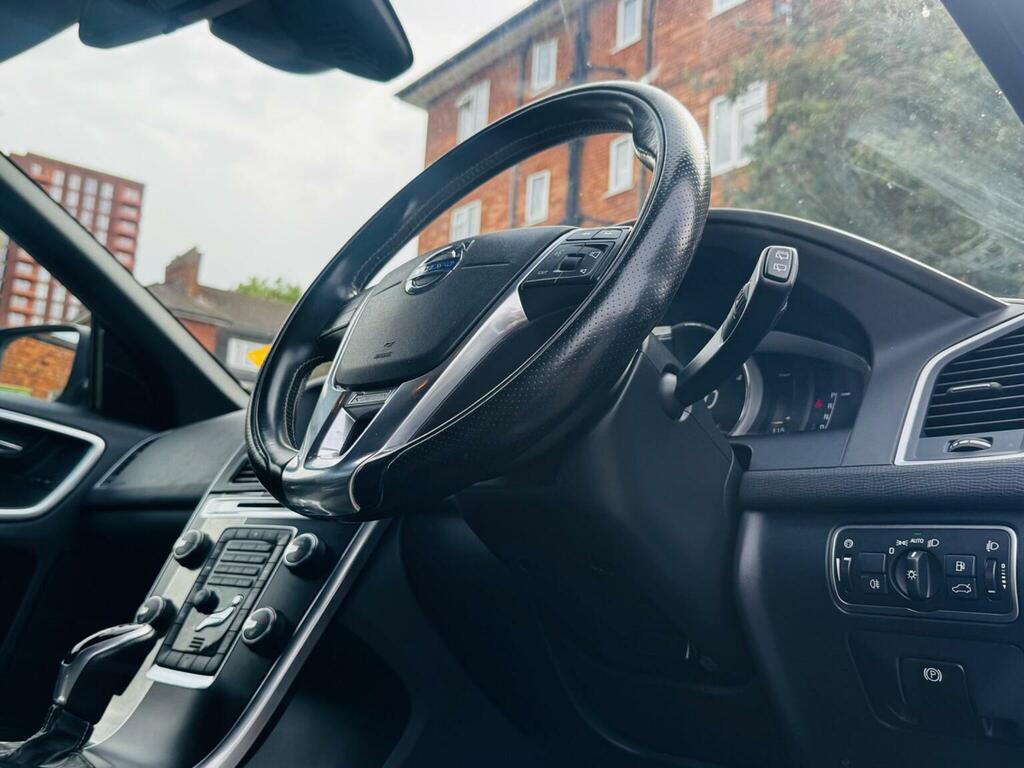 Volvo XC60 D4 Momentum Blue #14