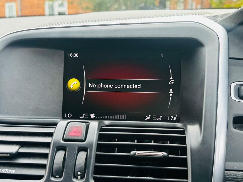 Volvo XC60 D4 Momentum Blue #28