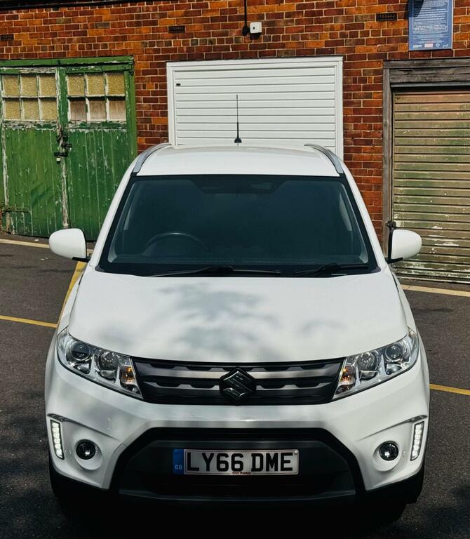 Suzuki Vitara 1.6 Sz-t Euro 6 Ss White #4