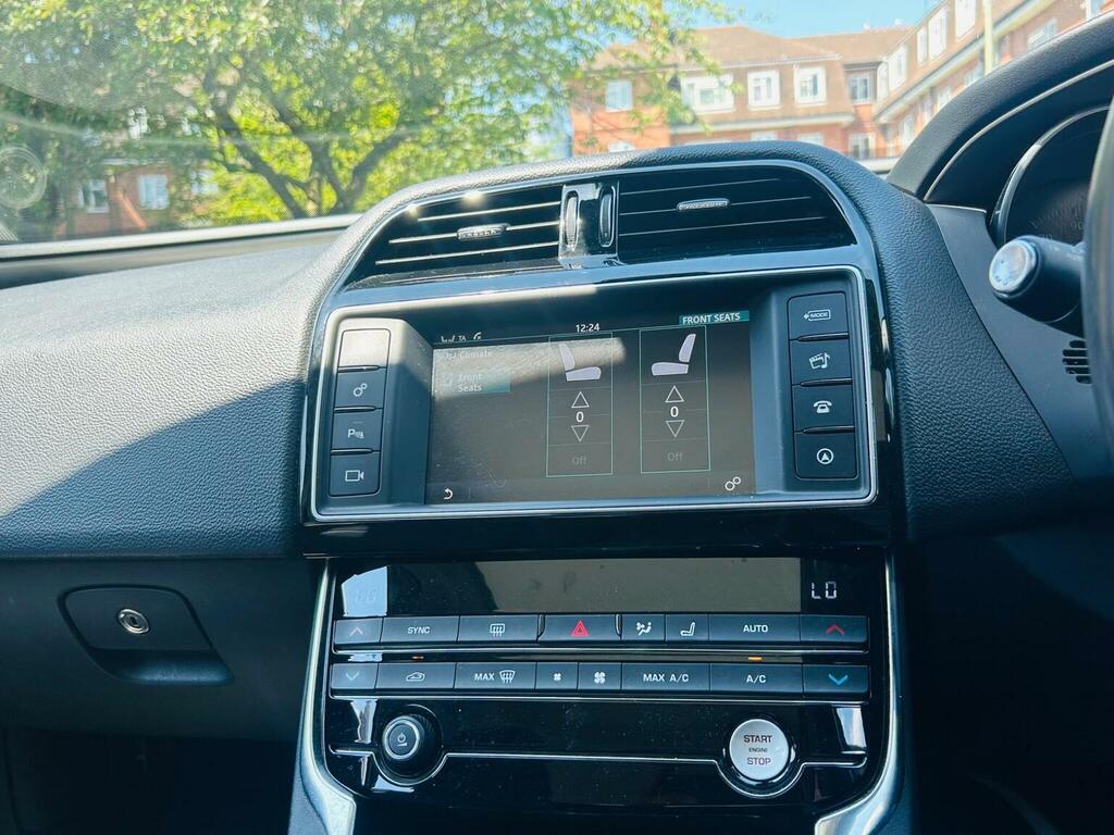 Jaguar XE Xe R-sport D Awd Blue #22