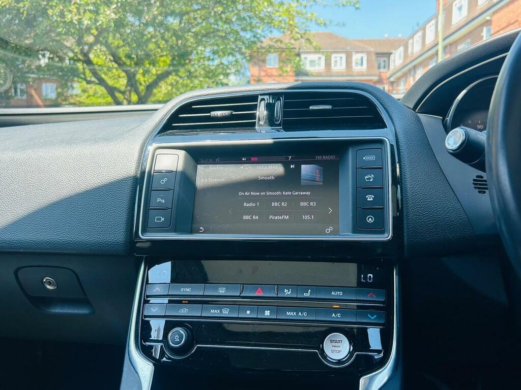 Jaguar XE Xe R-sport D Awd Blue #25