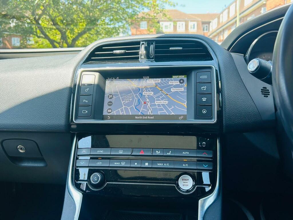 Jaguar XE Xe R-sport D Awd Blue #24