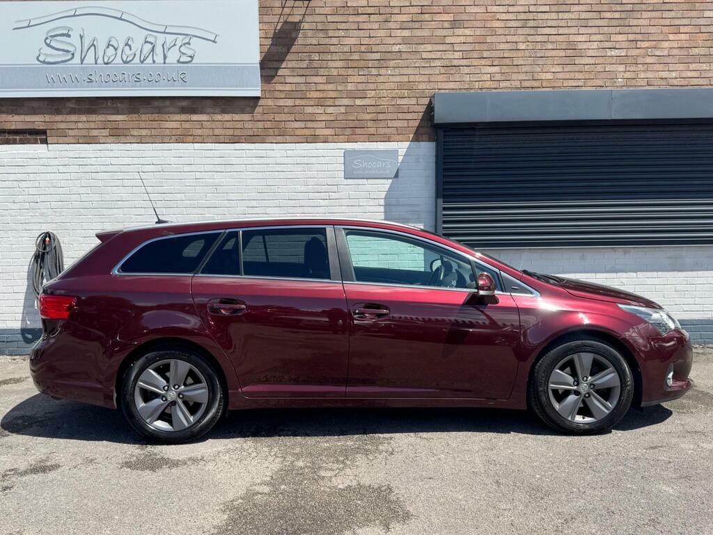 Toyota Avensis 2.0 D-4d Excel Tourer Euro 5 Red #5
