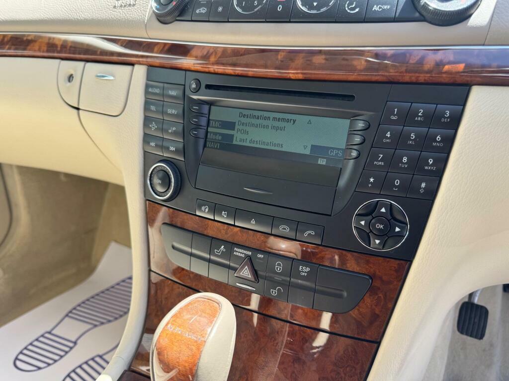 Mercedes-Benz E Class 5.0 E500 Elegance Silver #16