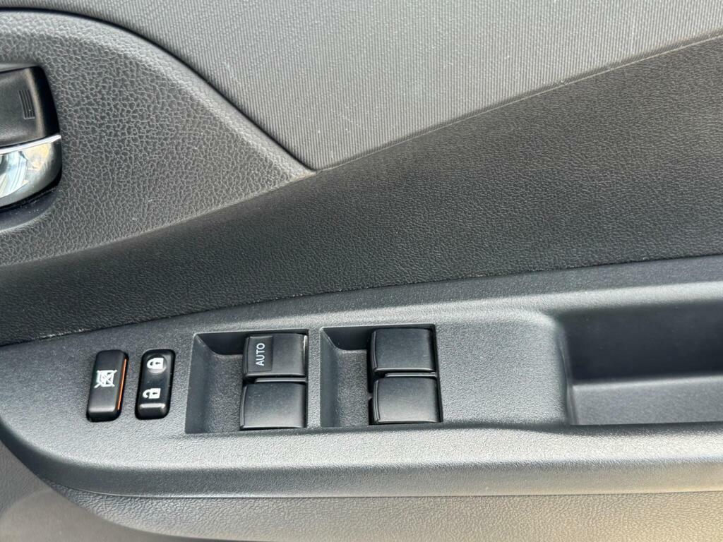 Toyota Verso-S S 1.3L 98 Bhp Silver #18