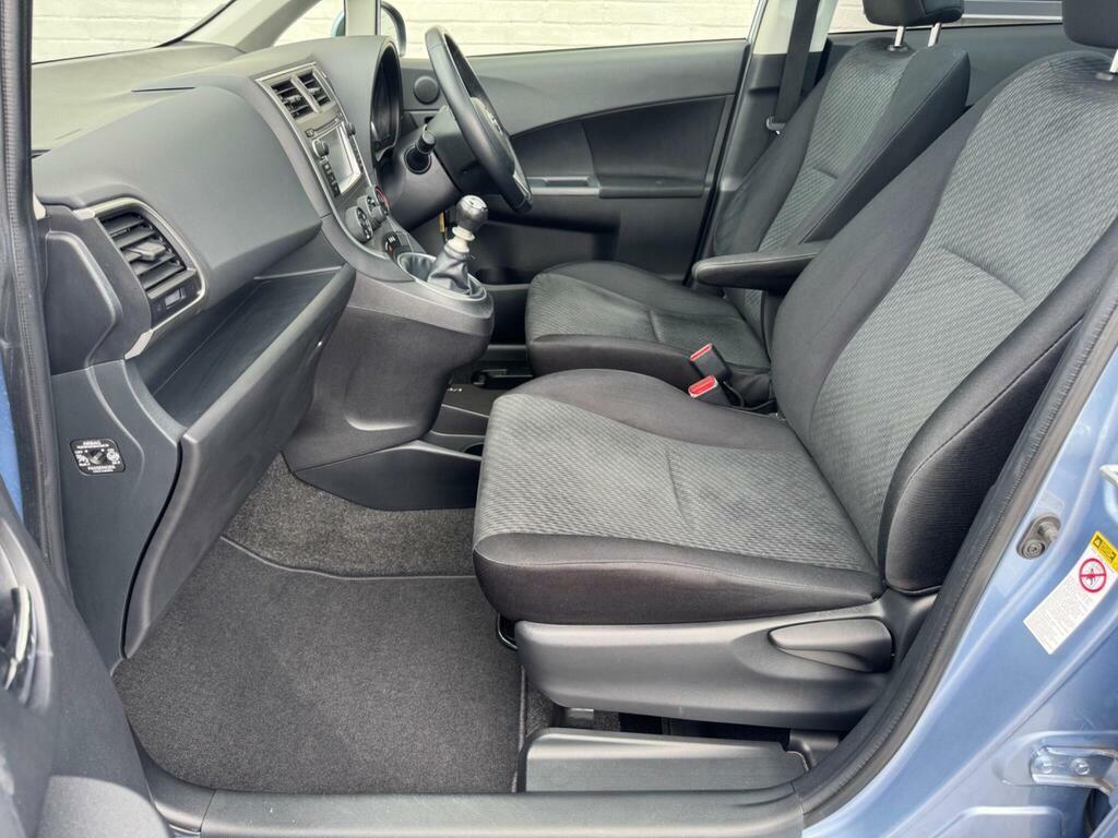 Toyota Verso-S S 1.3L 98 Bhp Silver #15
