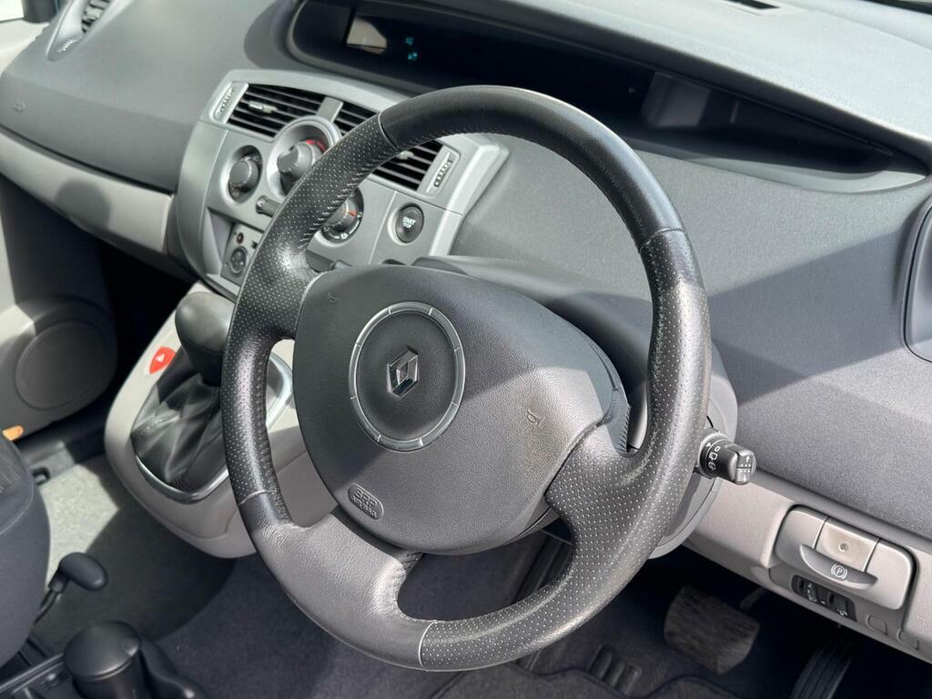 Renault Grand Scenic 1.6 Vvt Privilege Grey #9