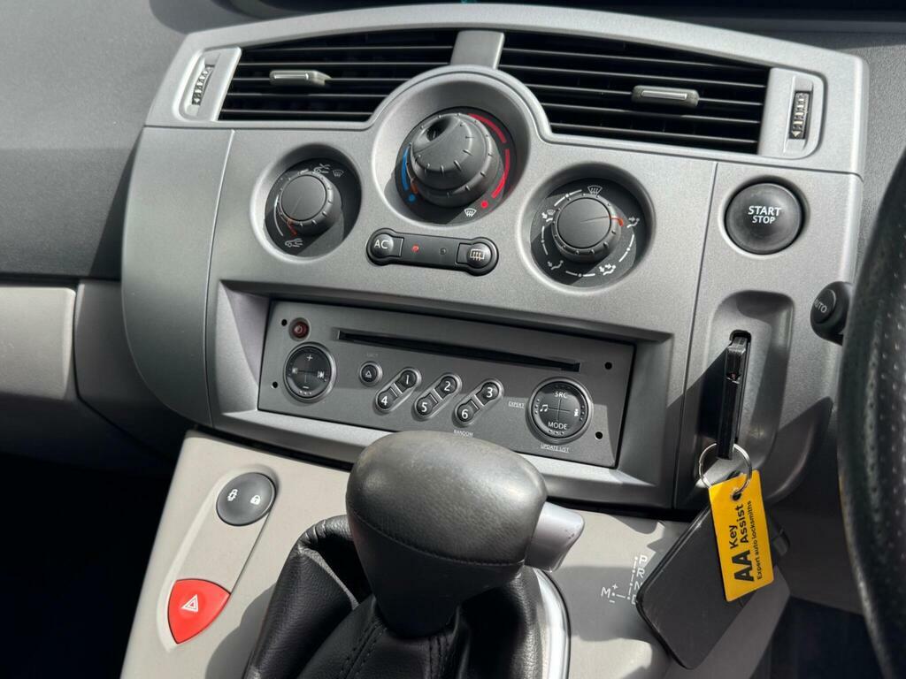 Renault Grand Scenic 1.6 Vvt Privilege Grey #18