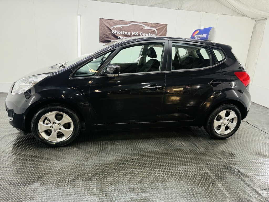 Kia Venga 1.4 Crdi 2 Black #2