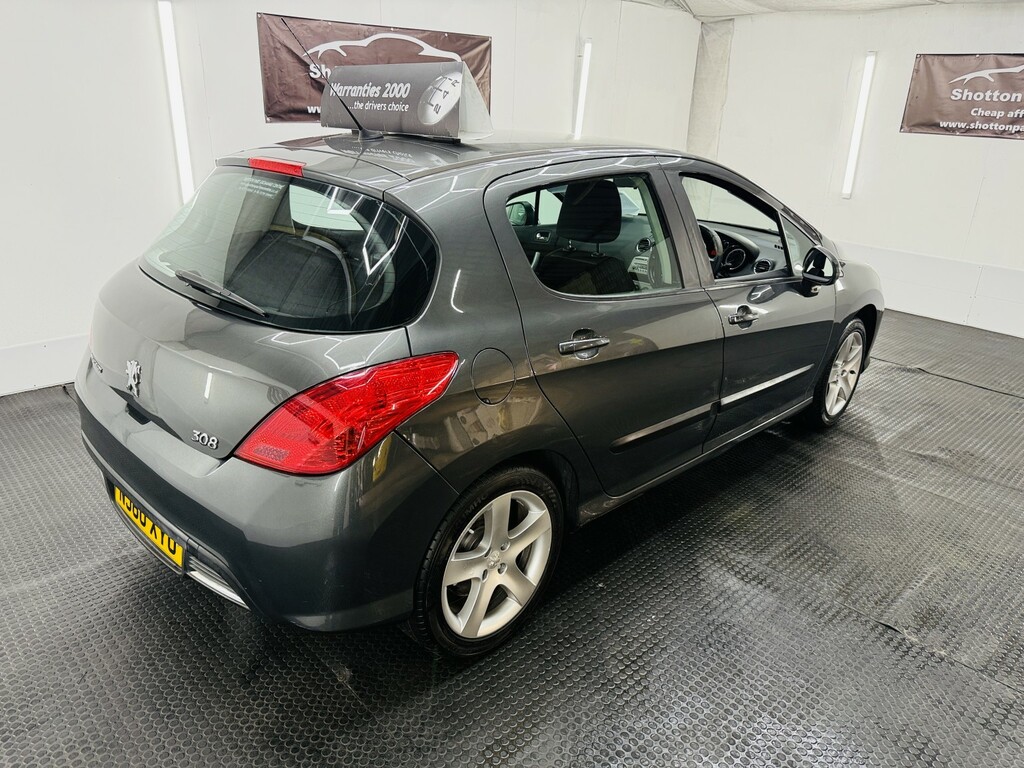 Peugeot 308 Hatchback Red #12