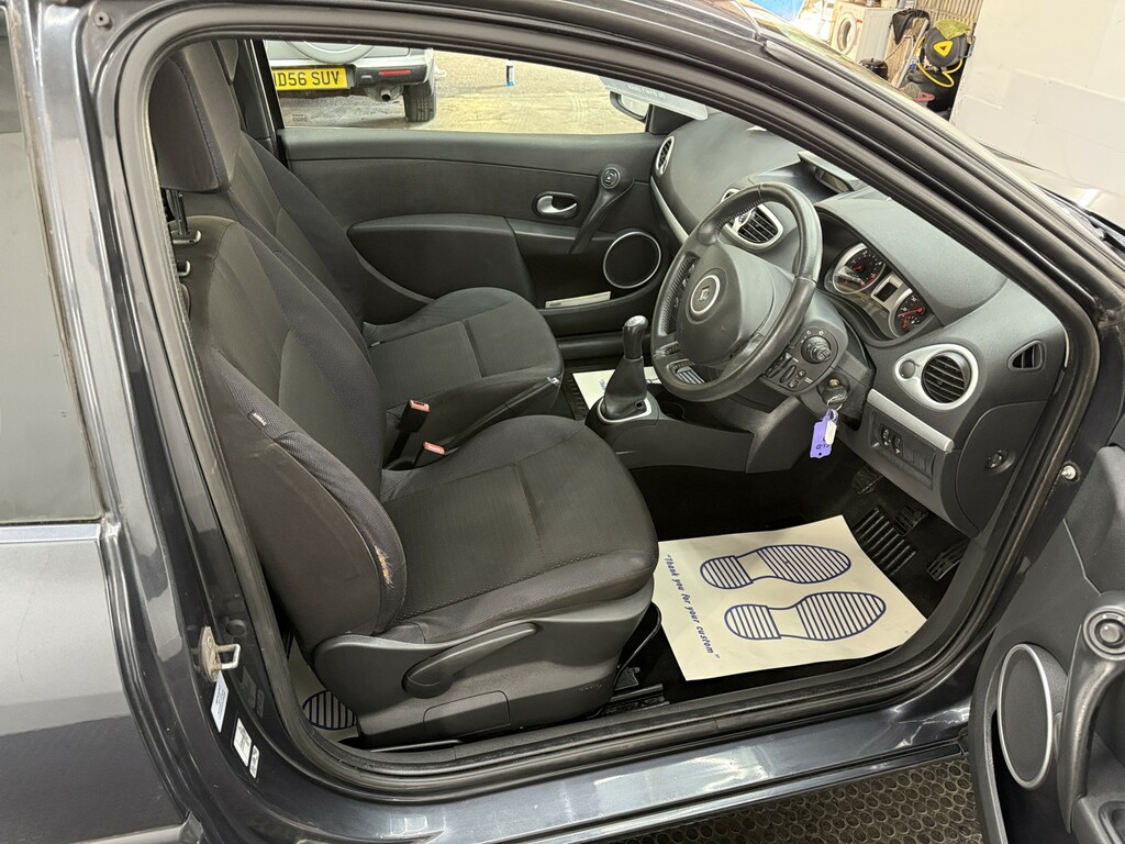 Renault Clio 1.2 16V Expression Grey #16