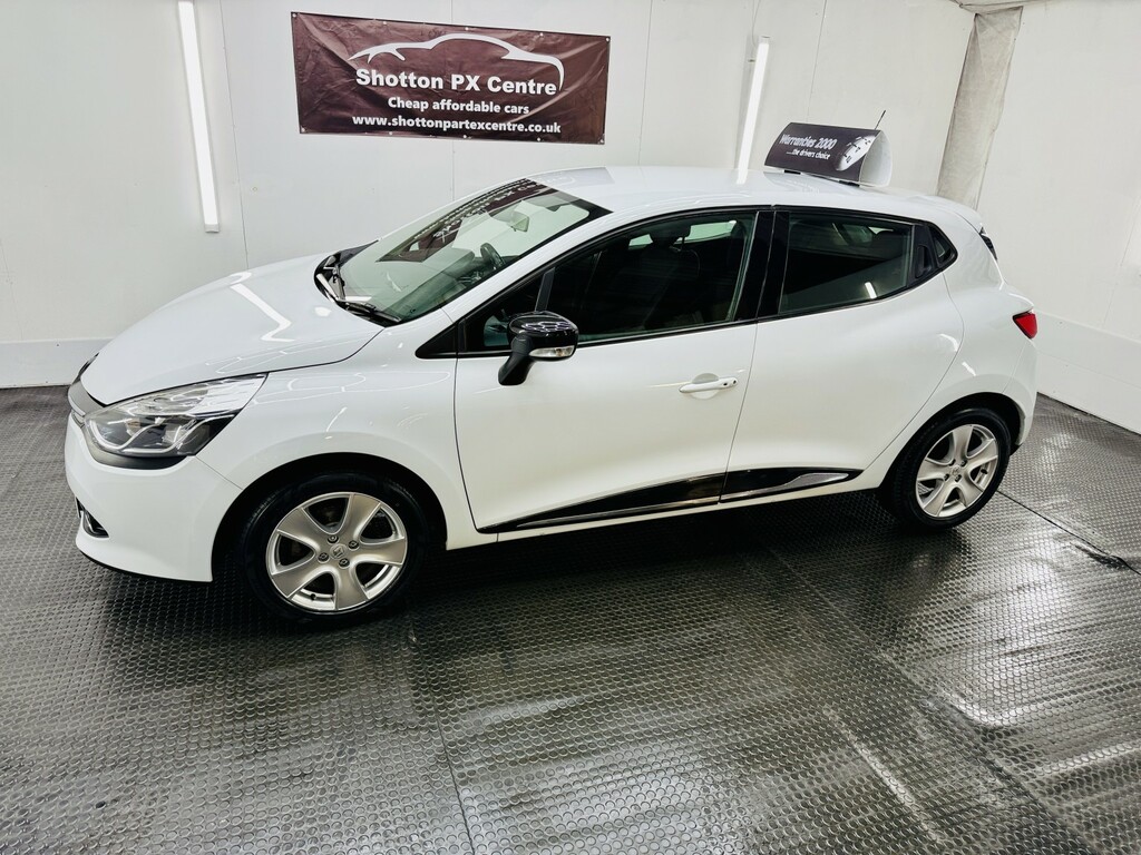 Renault Clio 1.2 Dynamique Nav 1.2 16V 75 White #2