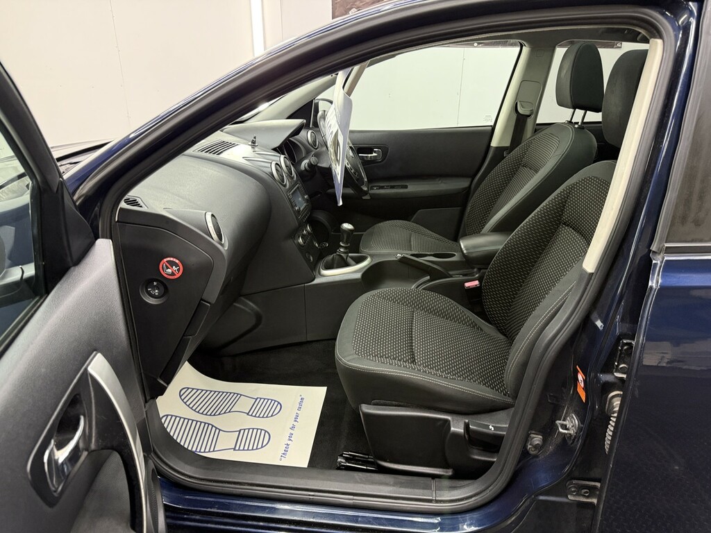 Nissan Qashqai 2.0 Tekna Hatchback Black #15