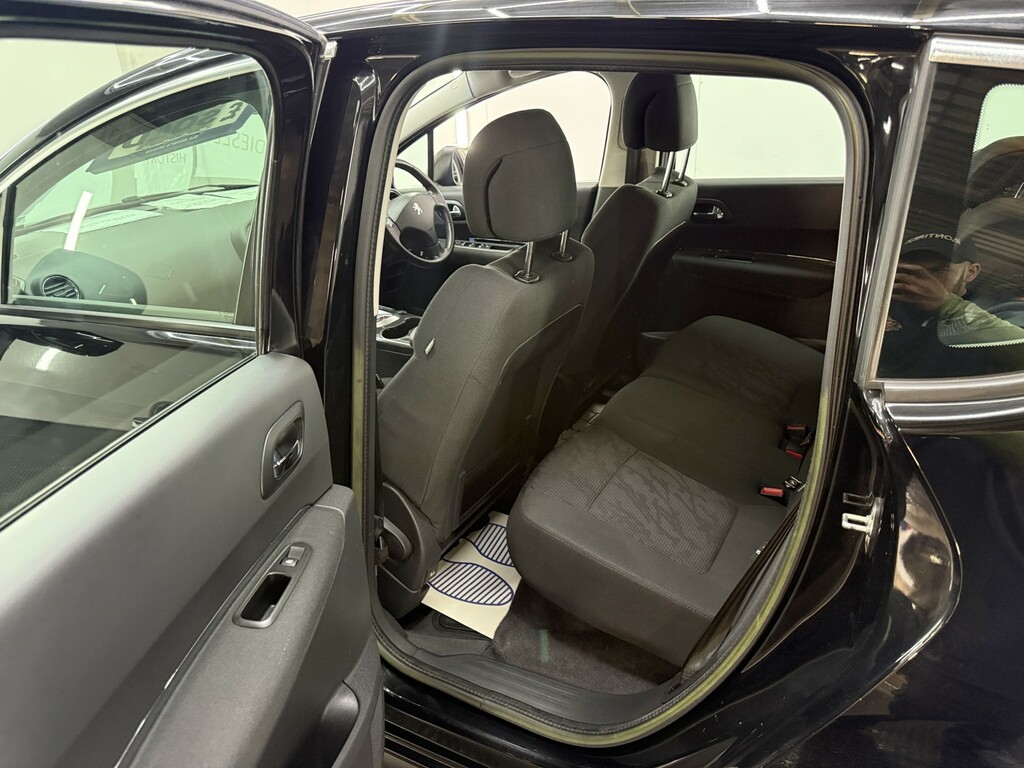 Peugeot 3008 1.6 E Black #18