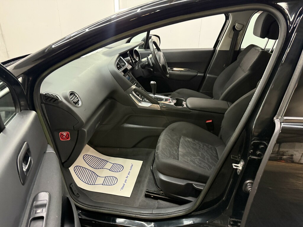Peugeot 3008 1.6 E Black #17