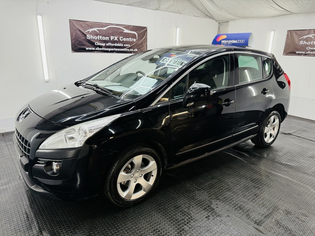 Peugeot 3008 1.6 E Black #1