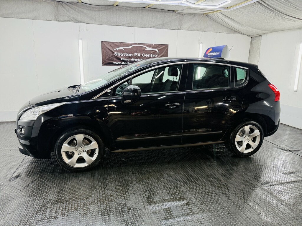 Peugeot 3008 1.6 E Black #2