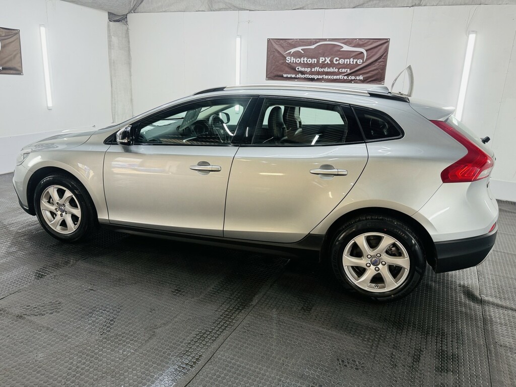 Volvo V40 Cross Country 1.6 D2 Se Silver #3