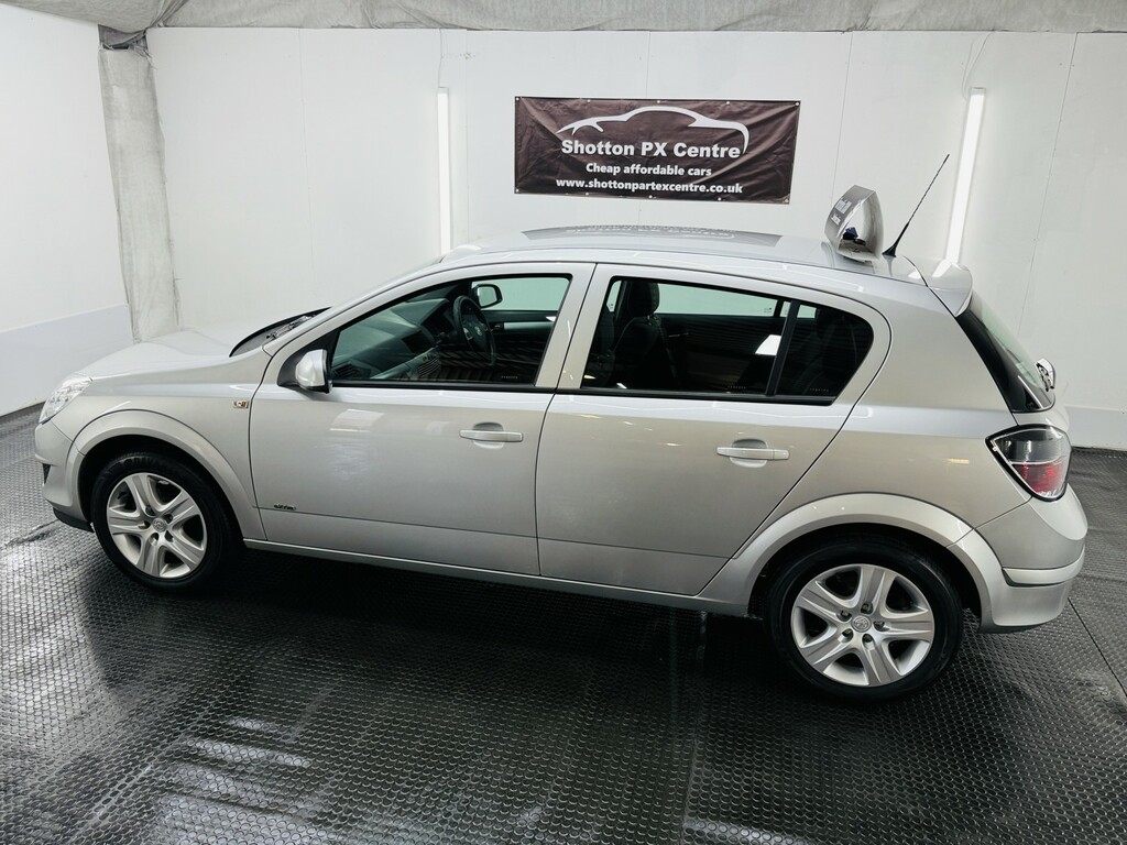 Vauxhall Astra 1.8 I 16V Club Silver #3