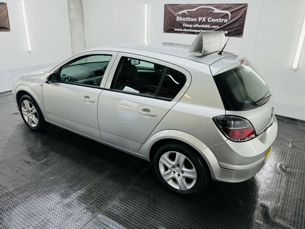 Vauxhall Astra 1.8 I 16V Club Silver #4