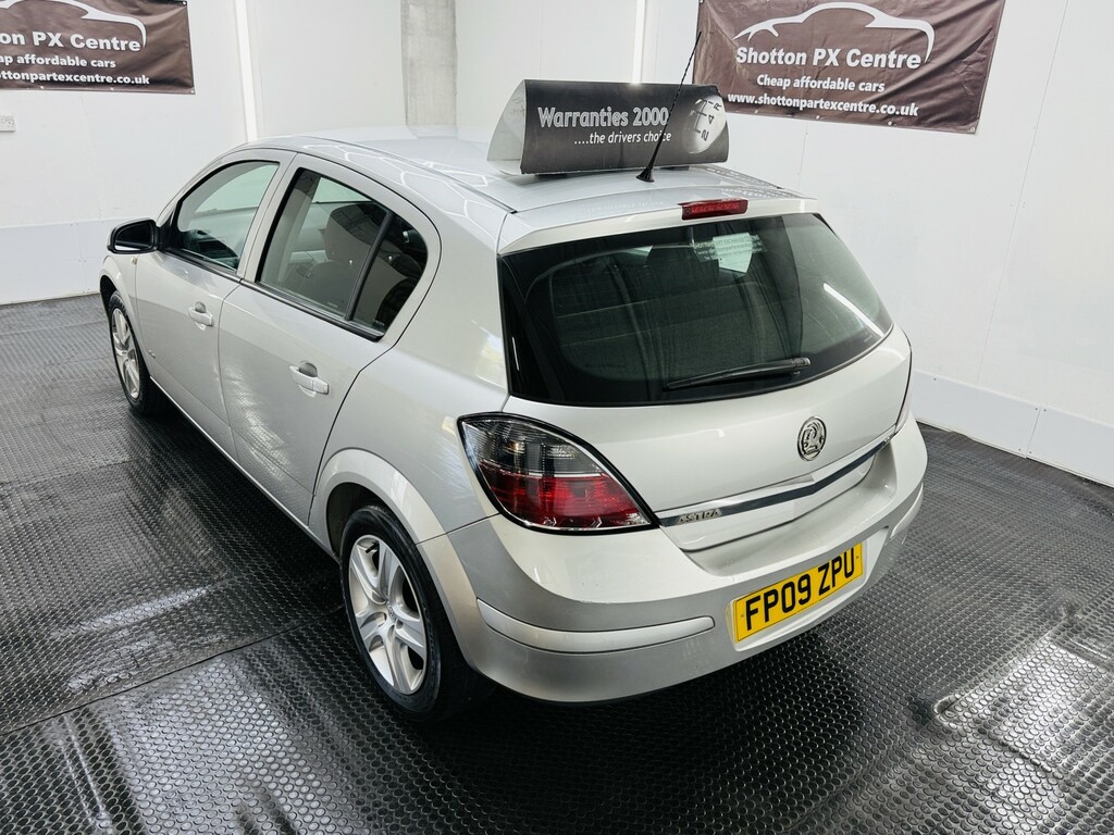 Vauxhall Astra 1.8 I 16V Club Silver #5