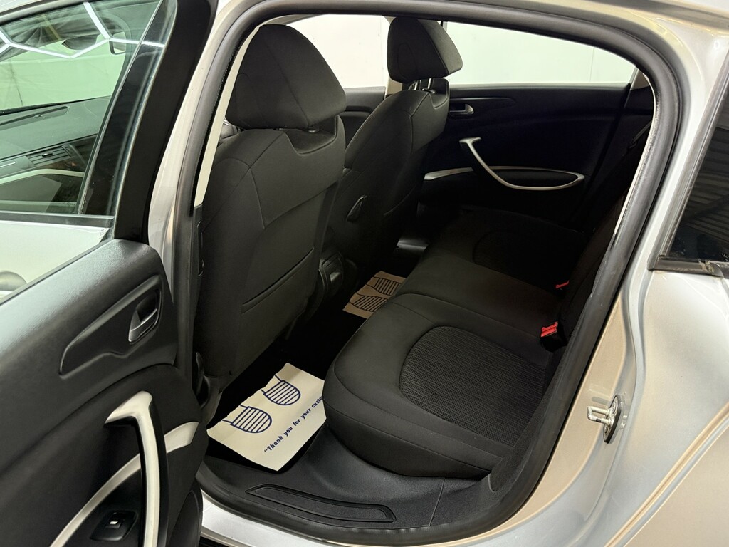 Citroen C5 1.6 Hdi Vtr Plus Nav 110 Bhp White #17