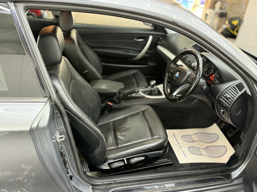 BMW 1 Series 118D Sport Black #15