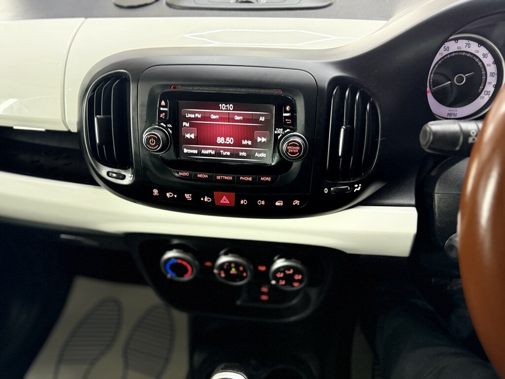 Fiat 500L 1.2 Multijet Lounge Dualogic 85 Bhp White #20