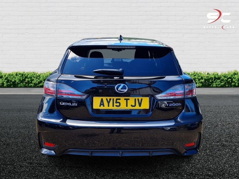 Lexus CT Advance Black #4