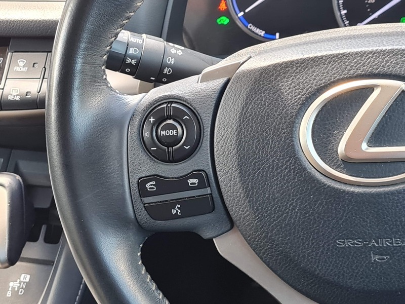 Lexus CT Hatchback 1.8 200H Premier 201565 Silver #14