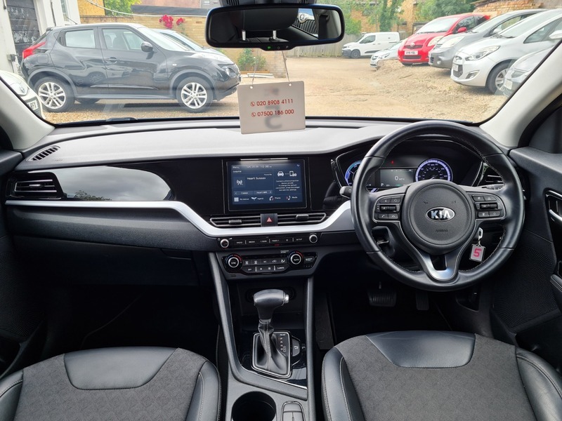 Kia Niro 1.6 Gdi 3 Dct White #10
