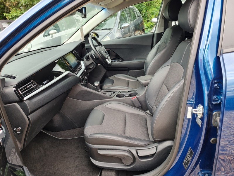 Kia Niro 1.6 Gdi 3 Dct White #26