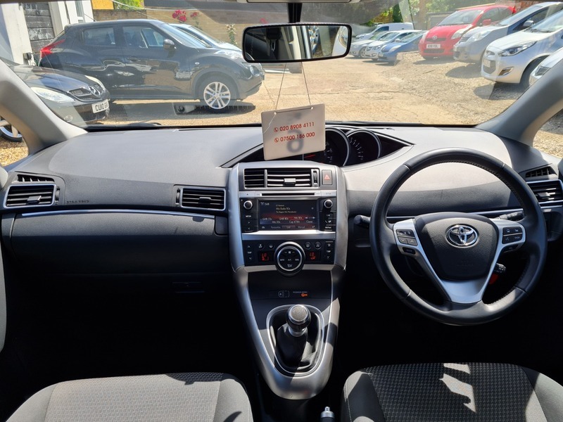 Toyota Verso 1.6 D-4d Excel 110 Bhp White #10