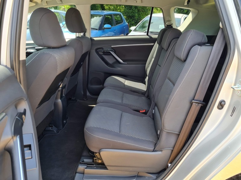Toyota Verso 1.6 D-4d Excel 110 Bhp White #25