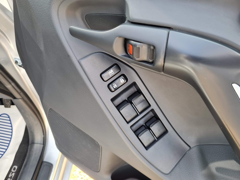 Toyota Verso 1.6 D-4d Excel 110 Bhp White #21