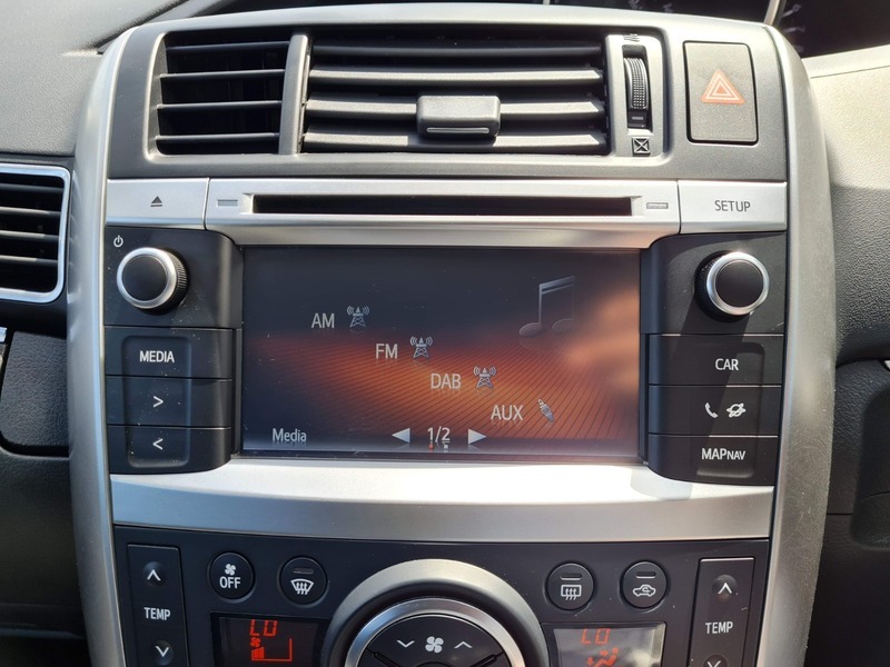Toyota Verso 1.6 D-4d Excel 110 Bhp White #13