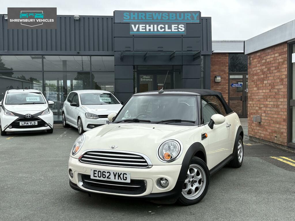 Mini Convertible Cooper White #2