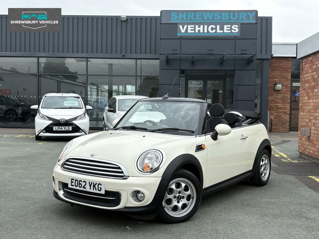 Mini Convertible Cooper White