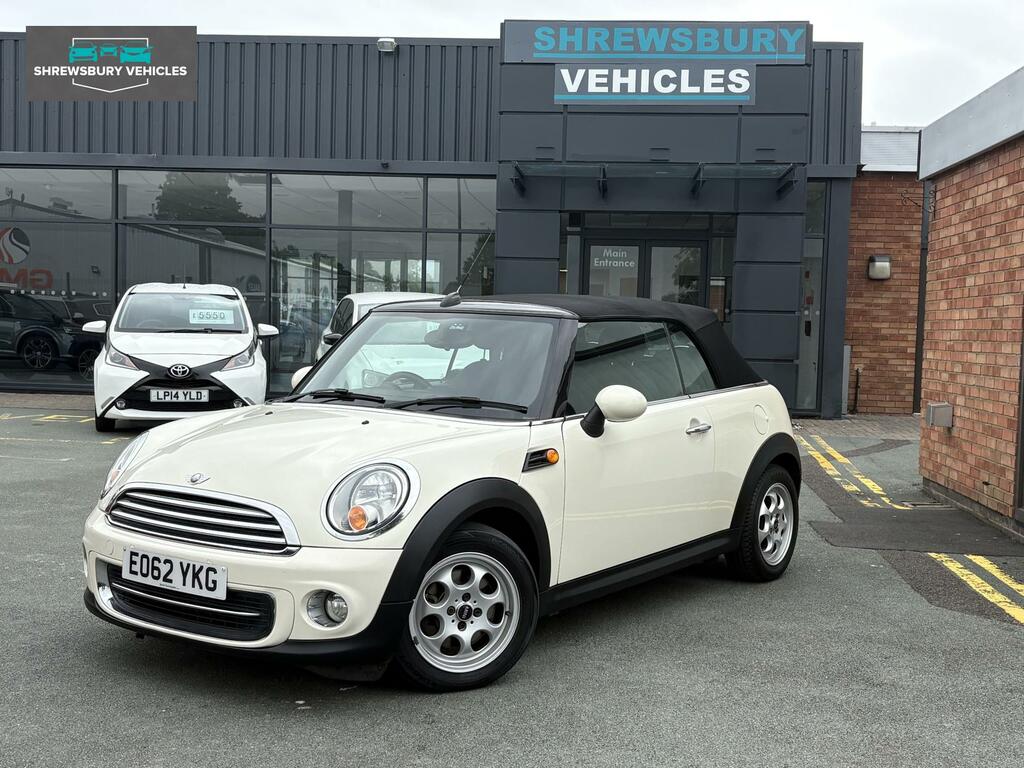 Mini Convertible Cooper White #4
