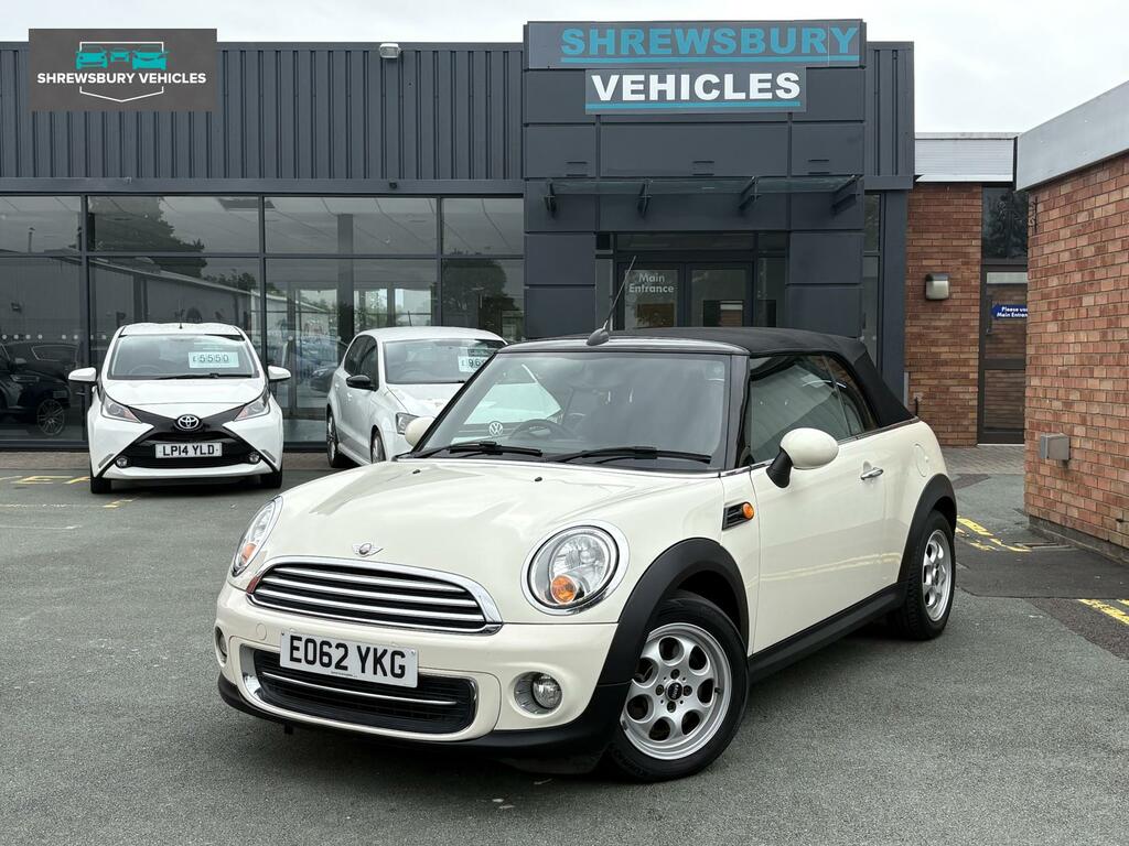 Mini Convertible Cooper White #3
