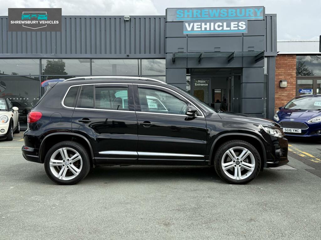 Volkswagen Tiguan R-line Black #4