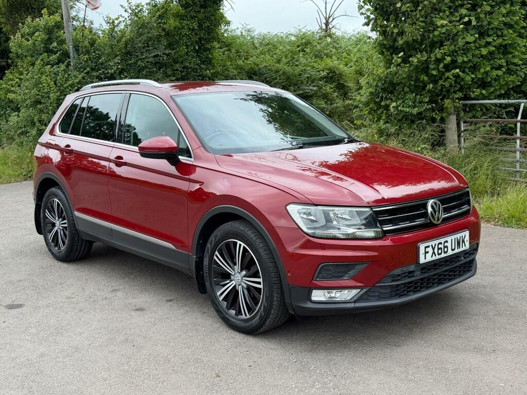Volkswagen Tiguan Suv 2.0 Tdi Bluemotion Tech Se Navigation Euro 6 FX66UWK Red