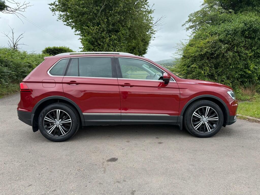 Volkswagen Tiguan Suv 2.0 Tdi Bluemotion Tech Se Navigation Euro 6 FX66UWK Red #3
