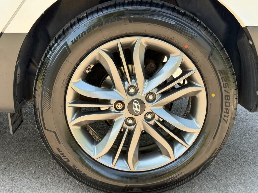 Hyundai Ix35 1.7 Se Nav Crdi 114 Bhp Blue #12