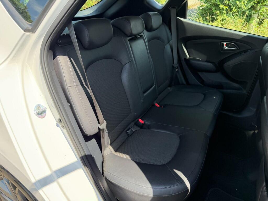 Hyundai Ix35 1.7 Se Nav Crdi 114 Bhp Blue #17