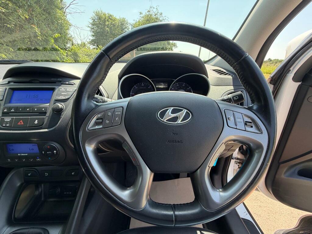 Hyundai Ix35 1.7 Se Nav Crdi 114 Bhp Blue #21