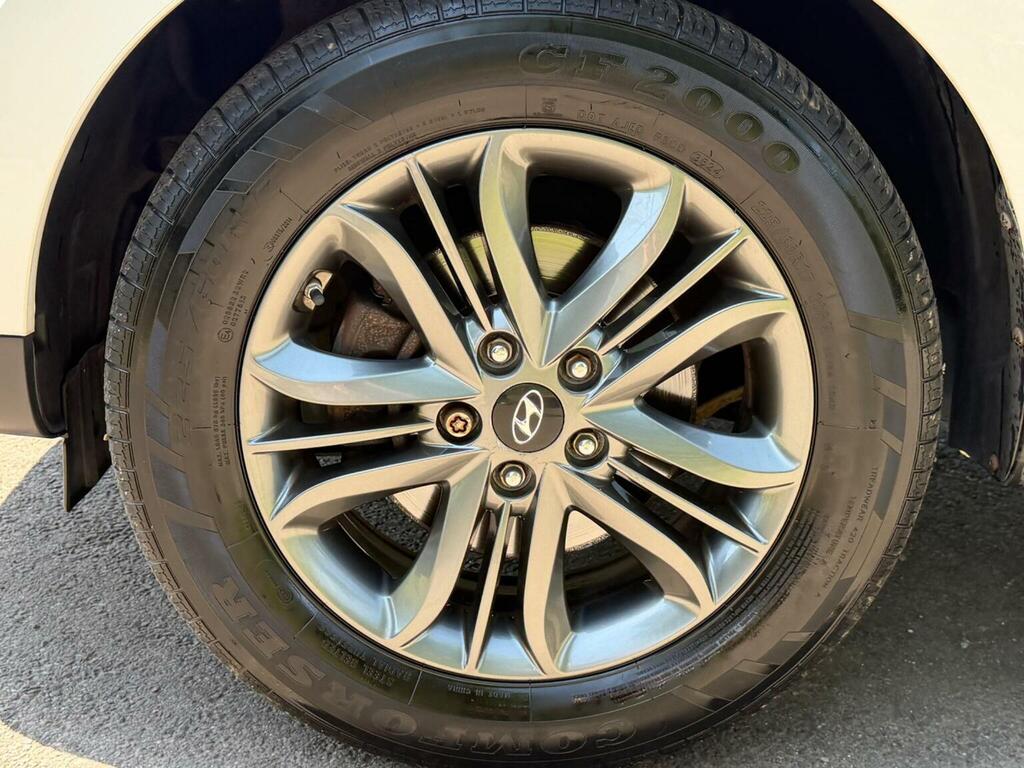Hyundai Ix35 1.7 Se Nav Crdi 114 Bhp Blue #11