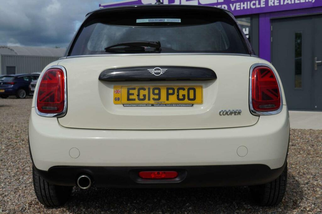 Mini Hatch 1.5 Cooper Classic Euro 6 Ss EG19PGO White #5