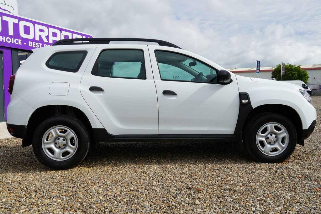 Dacia Duster 1.0 Tce Essential Euro 6 Ss FG22JRV White #5